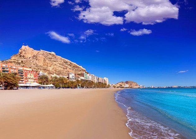 Atico Old Town -La Nonna Apartment Alicante Luaran gambar